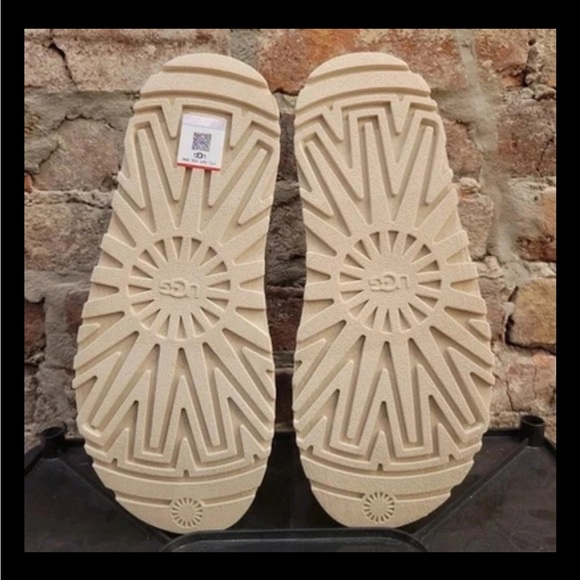 Women’s Ugg Goldenglow Slides/Sandals Sea Salt #1152685 (Size 11)NWB - Picture 5 of 8